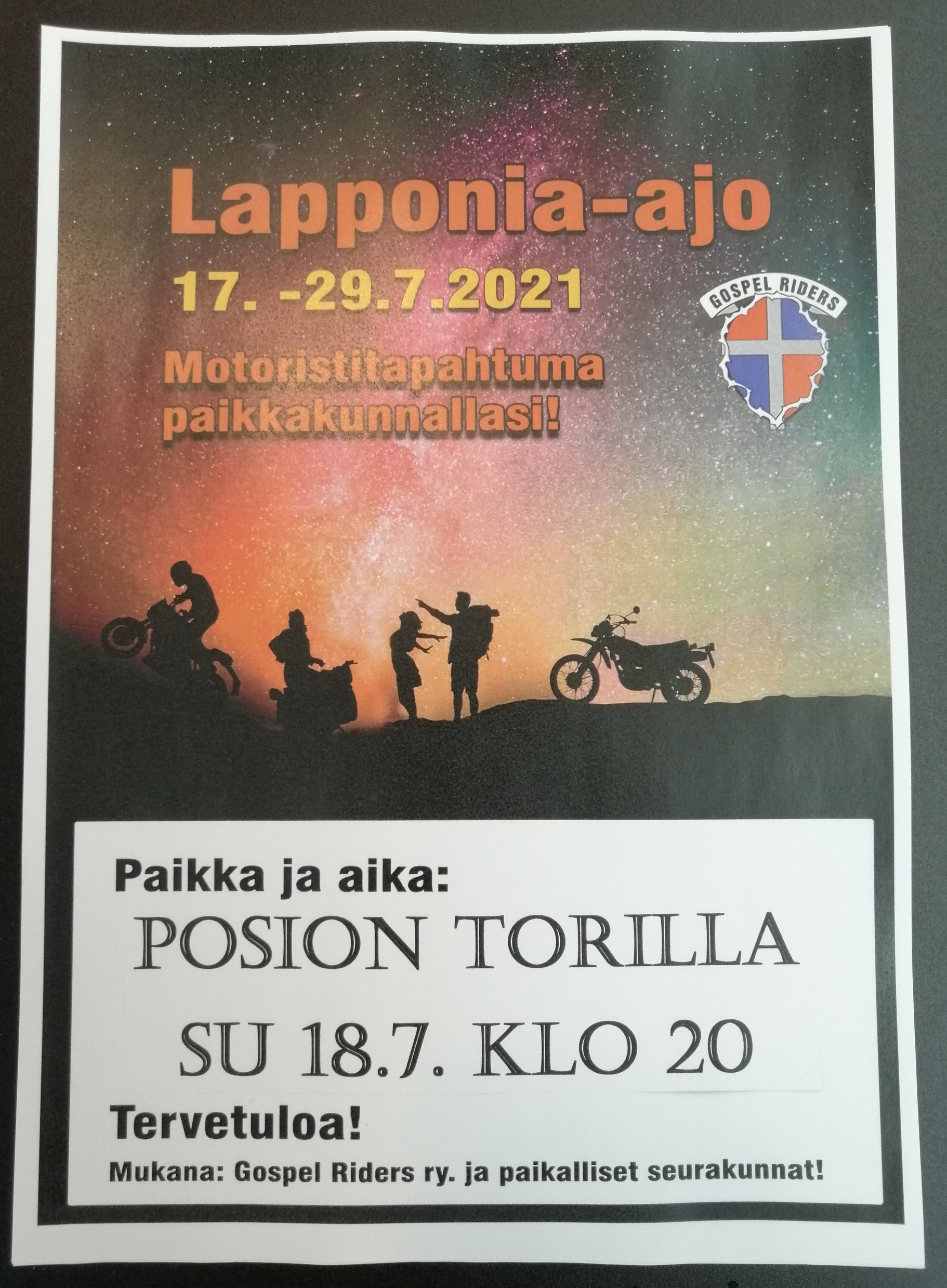 Moottoripyöriä, ihmisiä, juliste